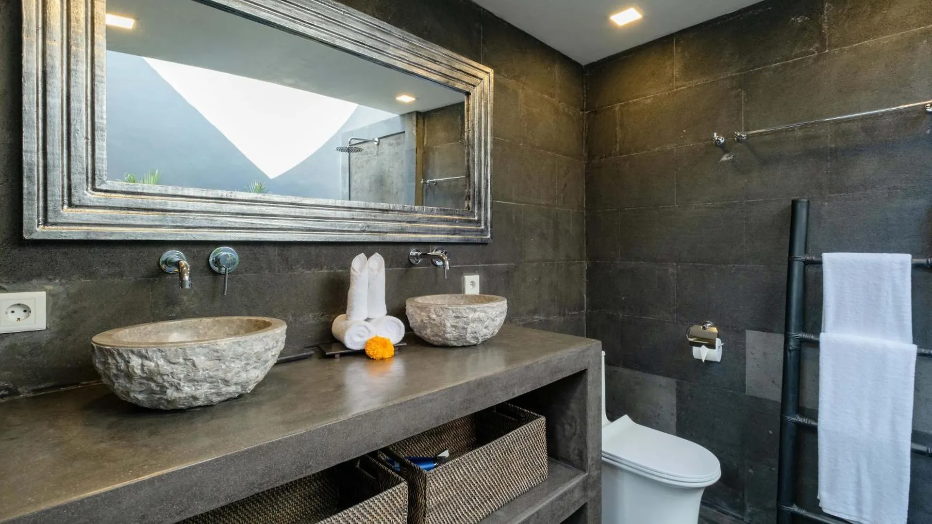 Alarte Estate By Villa Finder Seminyak  Indonesia