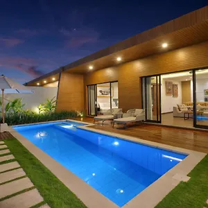 The Claremont Luxury Семиньяк
