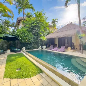 Bugis Kayu Aya Villa